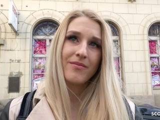 Порно видео кончить в жопу мам