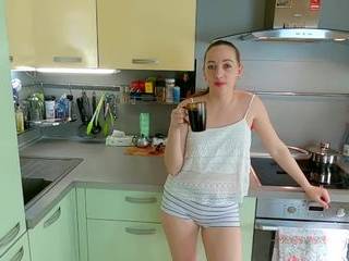 Порно целки в чулках